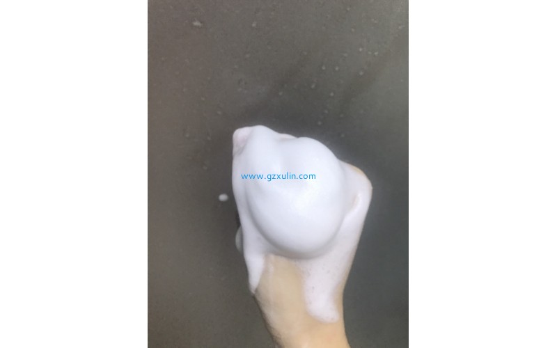 化妝品中泡泡-潔面慕斯洗面奶-泡泡面膜的清潔原理